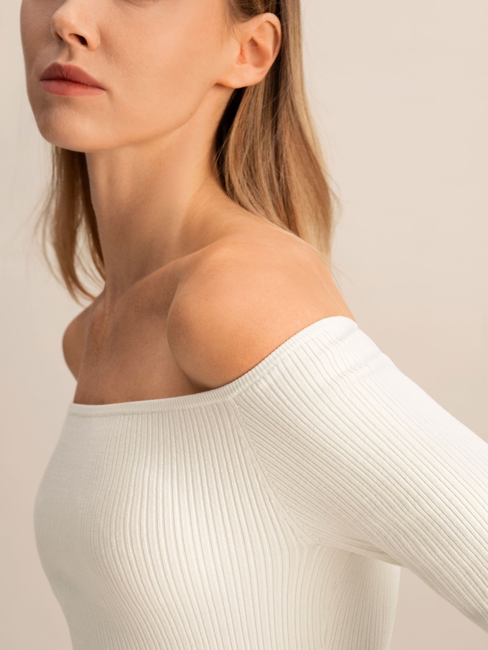 Off-Shoulder White Pleated Midi Dress Bridal - Picture 5 of 7